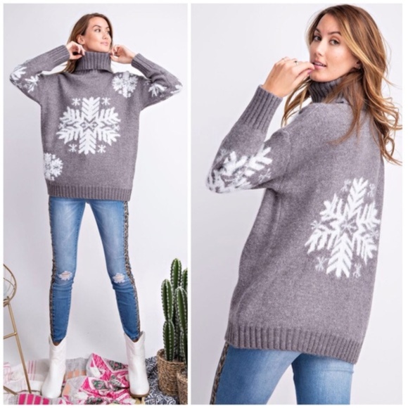 ❤️ Gray Sweater w snowflakes - 1 SM left ❤️ - Picture 5 of 5